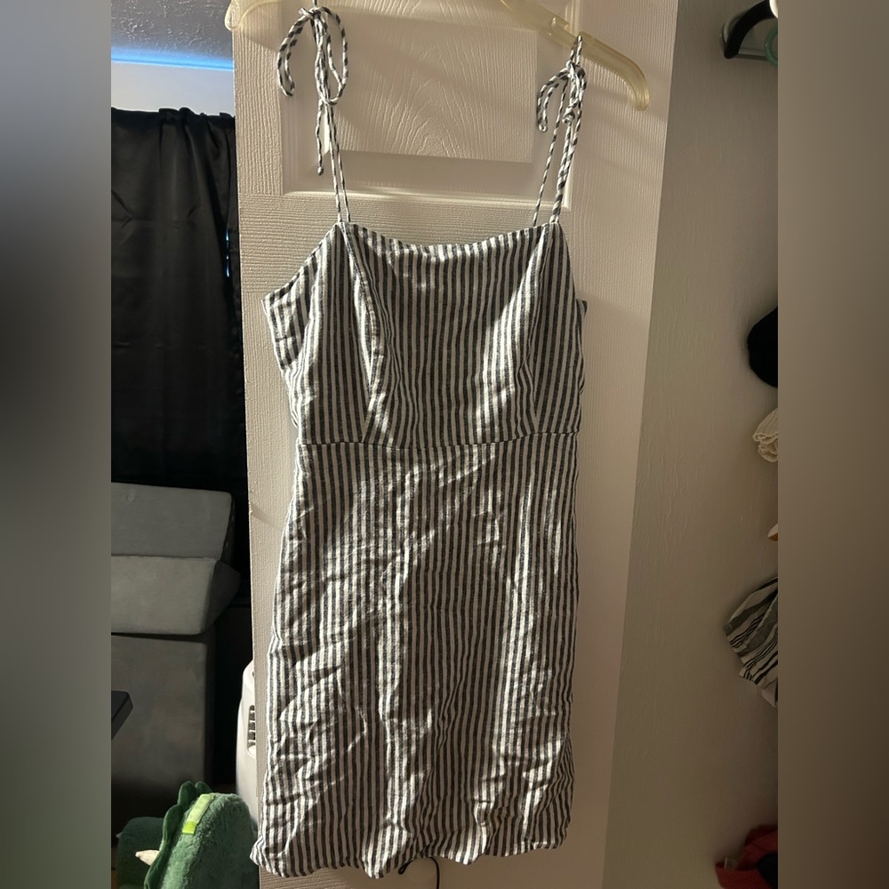 Old Navy Navy and White Striped Knit Dress